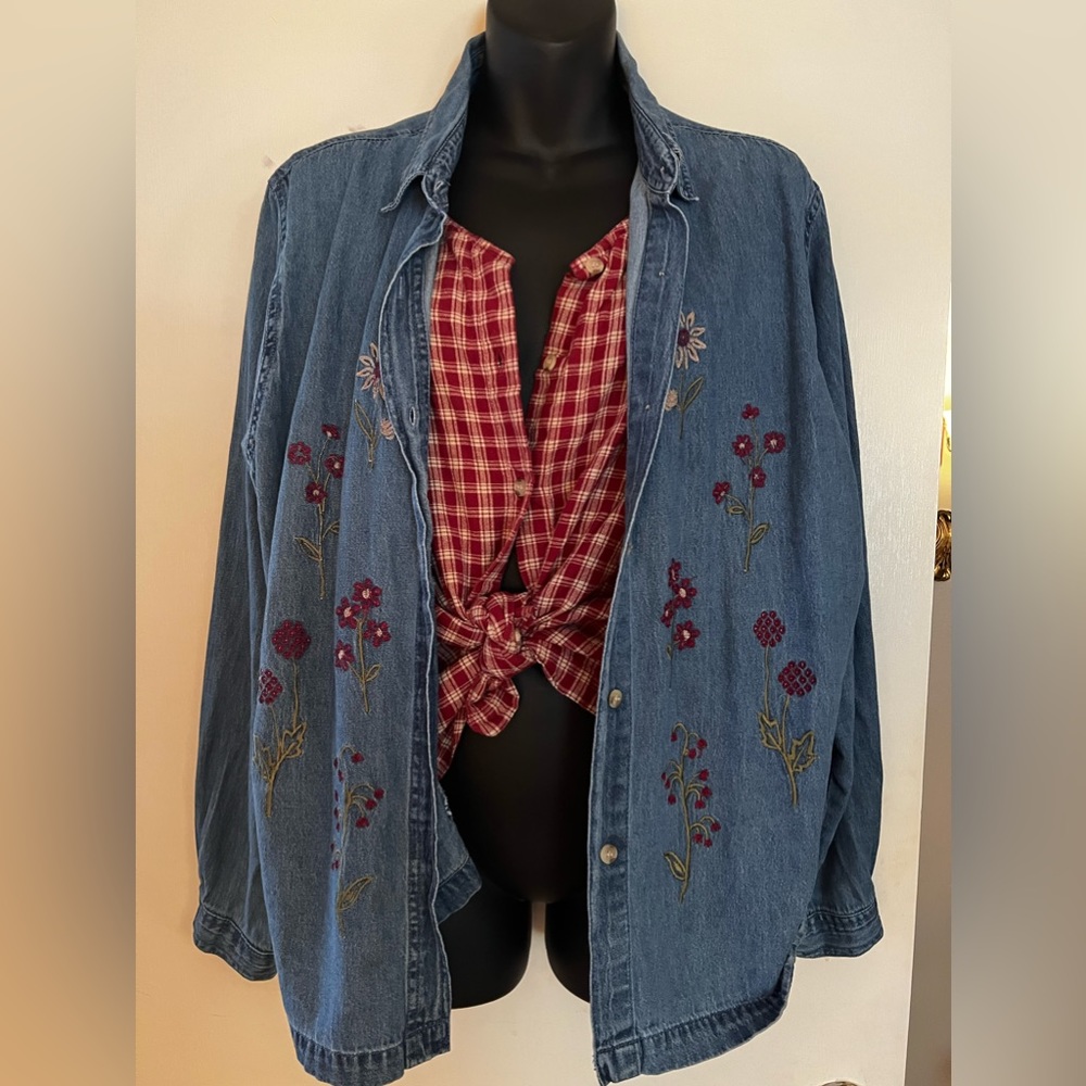 Vintage Cabin Creek Denim 2-in-one button up shirt
